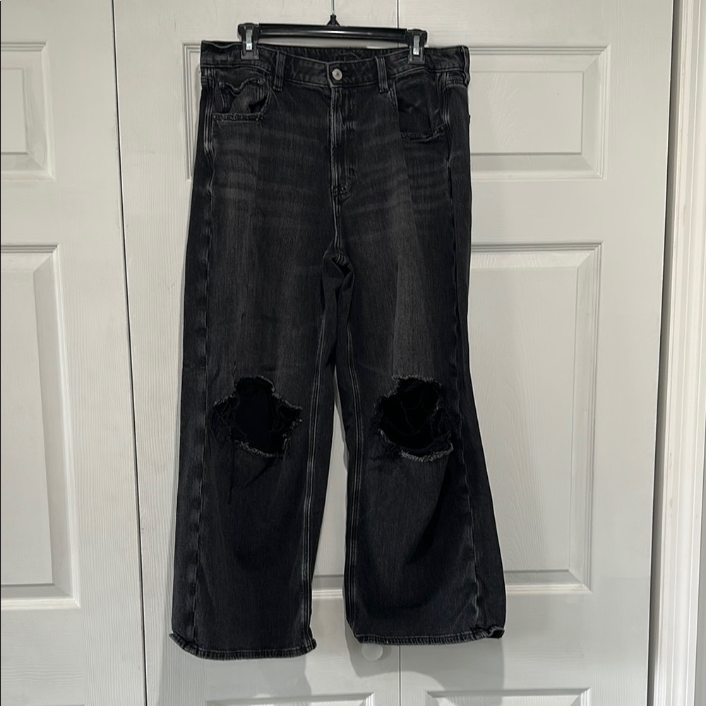American eagle women’s size 14 short super high rise baggy wide leg